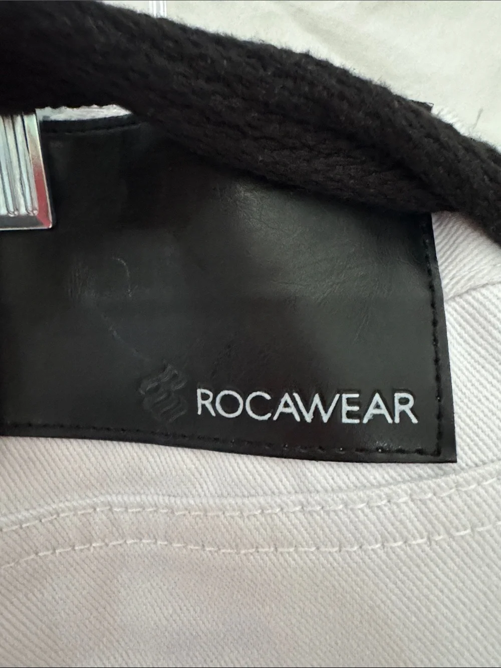 Rocawear 90’s Y2K Streetwear White Jean Jorts with Black Web Belt